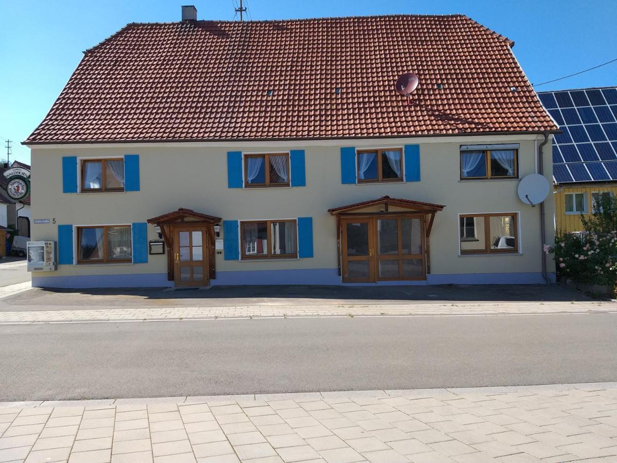 Gaestehaus Pension Waldhorn Weilen unter den Rinnen Екстериор снимка